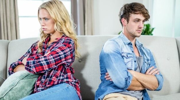 15 razones por las que tu pareja no te escucha