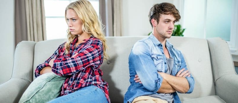15 razones por las que tu pareja no te escucha