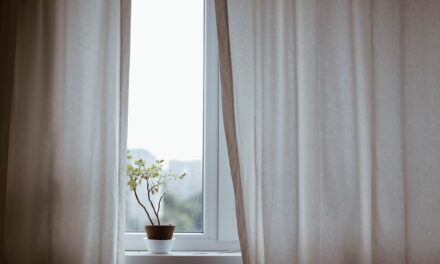 Cómo limpiar las cortinas con amoníaco